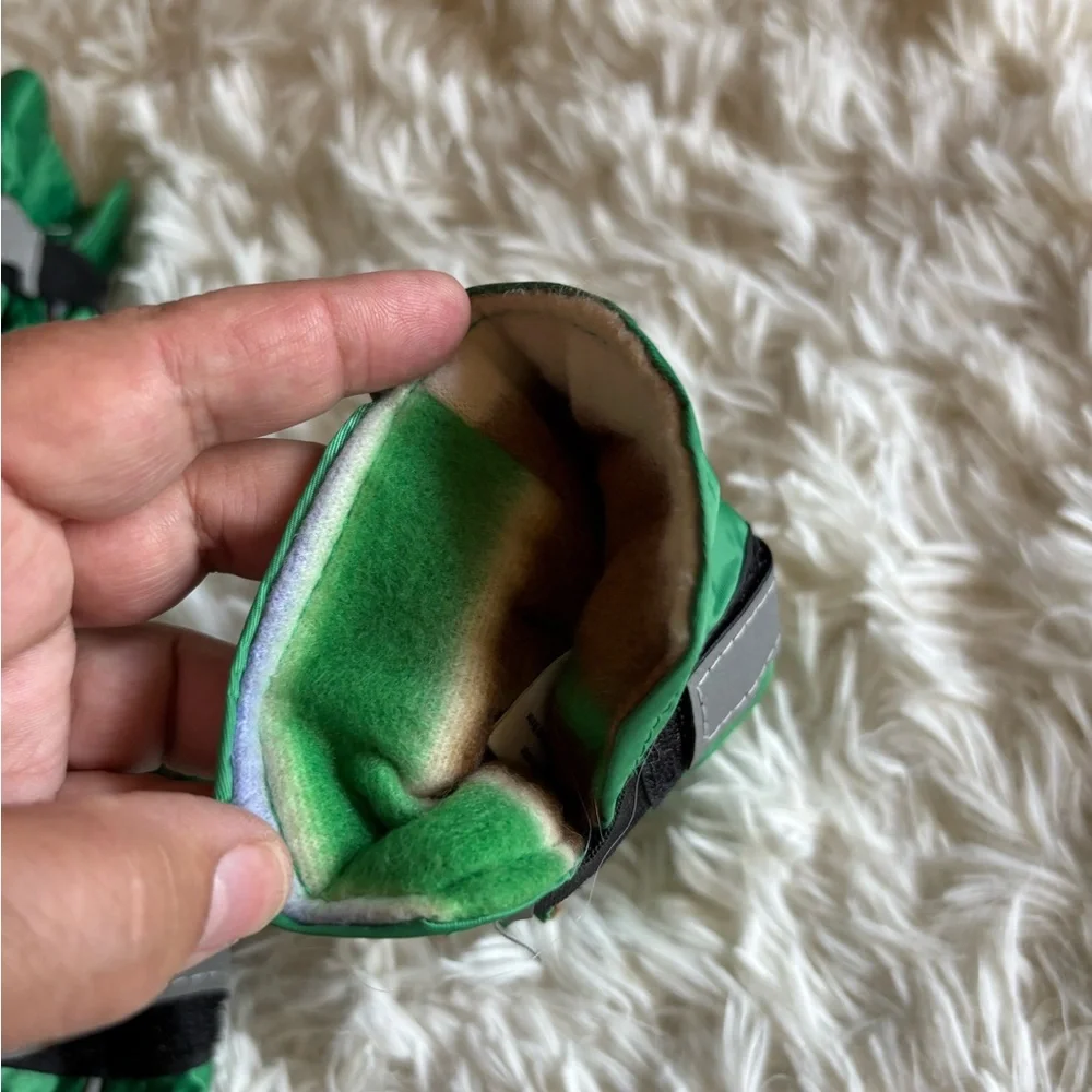 Top paw green waterproof fur trimmed parka and booties set plaid lining Medium